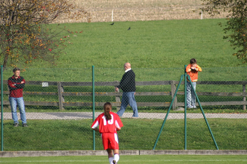 gal/08. Spieltag- SV Reischach-Rasen/2006-10-24 - SVR gg. Rasen-Antholz 099.jpg